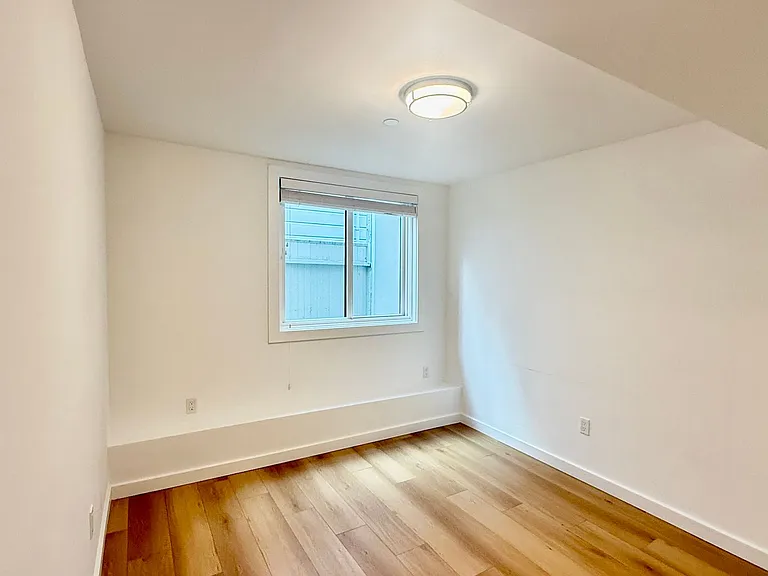 629 A Central Ave — Photo 4