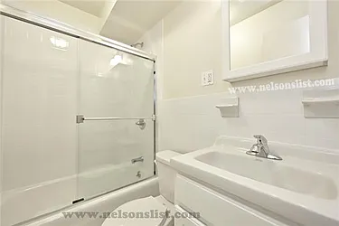 Rented by R New York