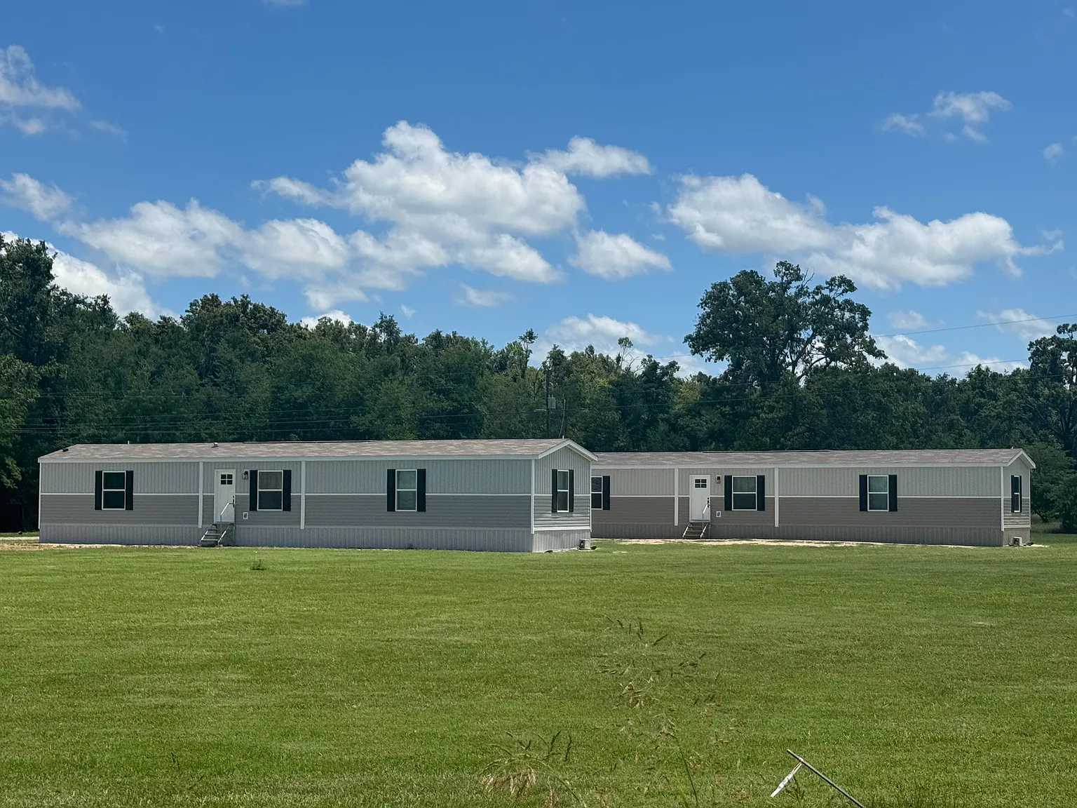 3 bed, $4,000 — Photo 1