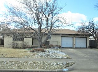 2507 Mary Ellen St, Pampa, TX 79065