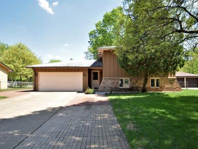 323 Sunrise Ln N, Champlin, MN, 55316
