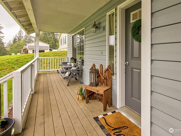 4th image of 10 Dakota Lane