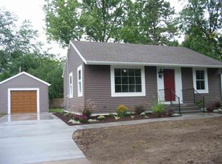 145 S Harmony Dr, Janesville, WI 53545