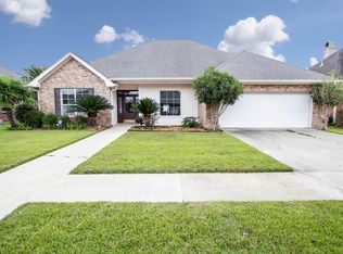 803 S Michot Dr, Lafayette, LA 70508