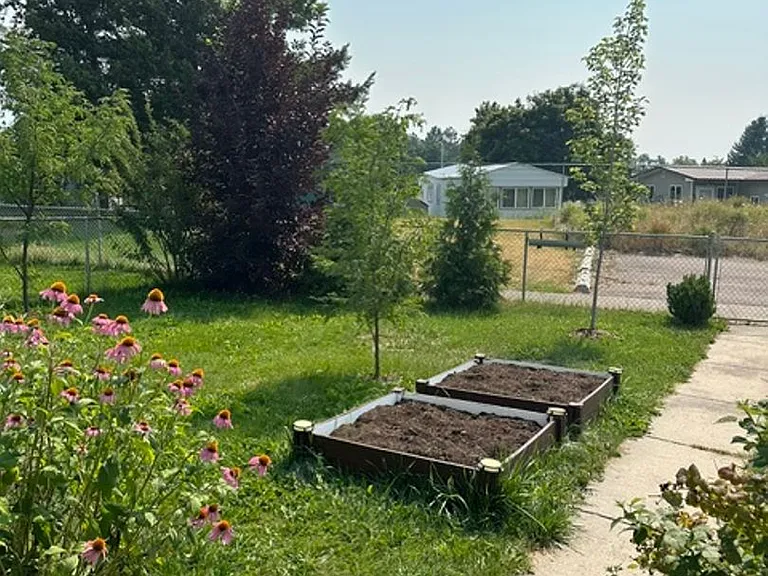 2302 Leo Ave — Photo 2