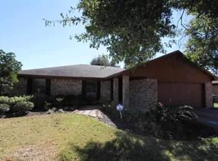 8220 Killian Ln, Beaumont, TX 77706