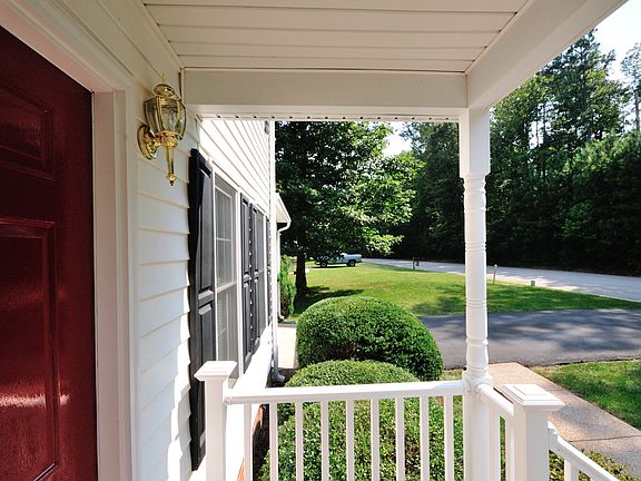 Exterior Front: Above Grade Heavy Duty Gutters w/Leaf Guards