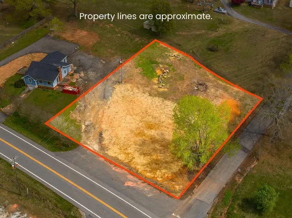 101 Morrow Rd, Landrum, SC 29356