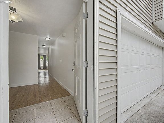 4th image of 38412 Miller St
