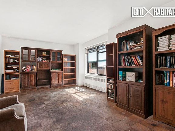 2nd image of 385 Grand St APT L102