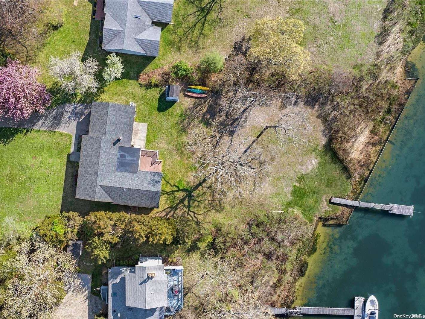 1205 Waterview Dr, Southold, NY 11971 Out East