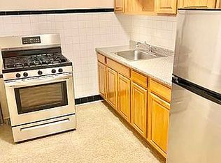 45-28 40th St #1D, Sunnyside, NY 11104