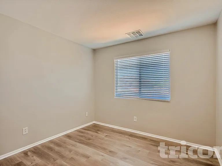 1353 E Judi Dr — Photo 14
