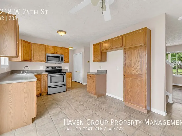 1218 W 24th St — Photo 5