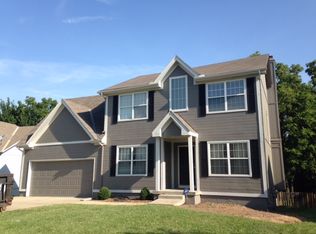 1012 SW 13th Ter, Lees Summit, MO 64081