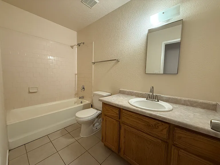 6141 E 40th Pl — Photo 11
