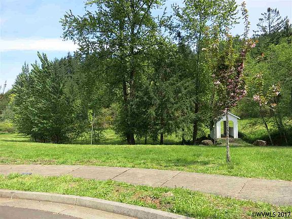 3rd image of 329 Taylor Creek Dr