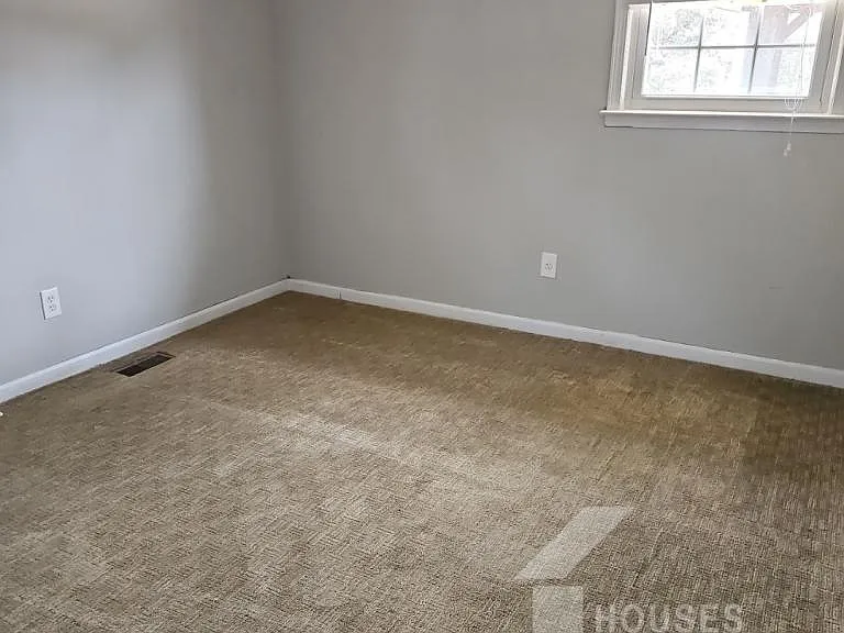 423 Rollingwood Dr — Photo 11