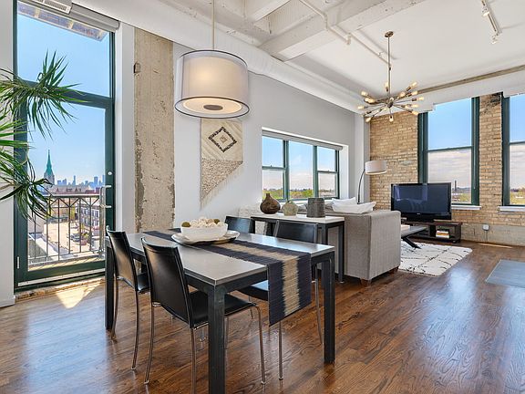 2nd image of 3151 N Lincoln Ave APT 514