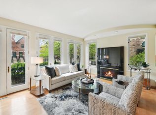 1420 N Astor St, Milwaukee, WI 53202