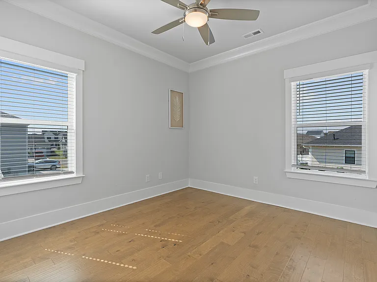 270 Farmhouse Dr — Photo 8
