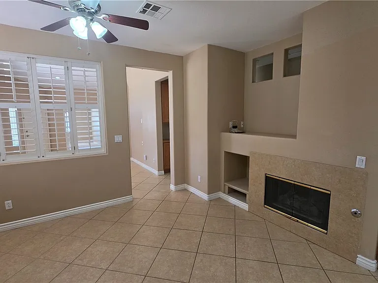 604 Palmwood Ln — Photo 6