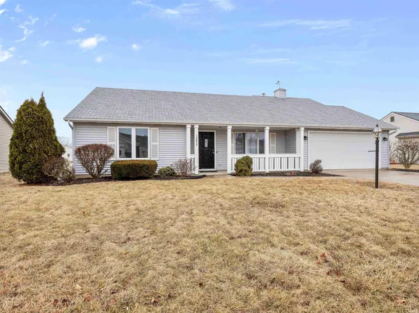 12832 Country Shoal Ln, Grabill, IN 46741