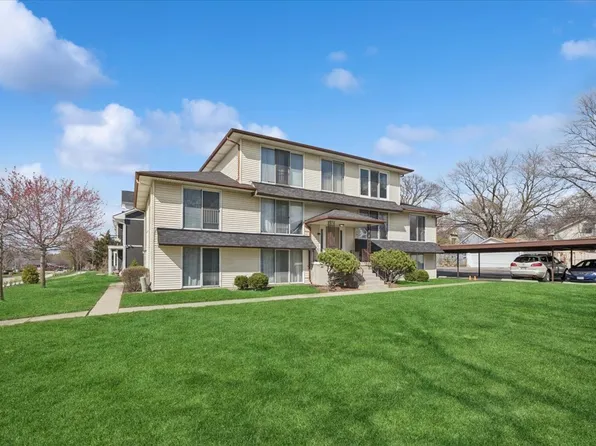 108 S 14th St #108, Saint Charles, IL 60174