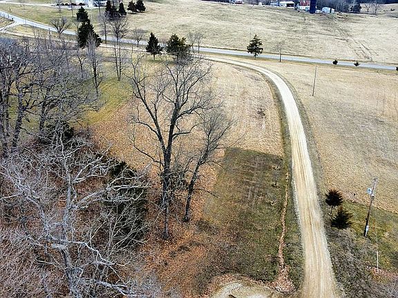 2nd image of 5712 Malone Ln