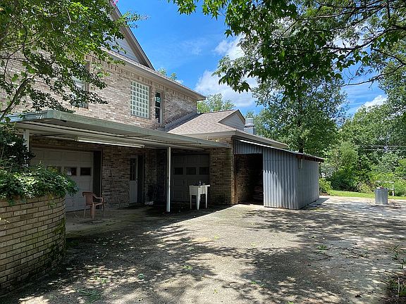 3rd image of 2341 Farley Pl