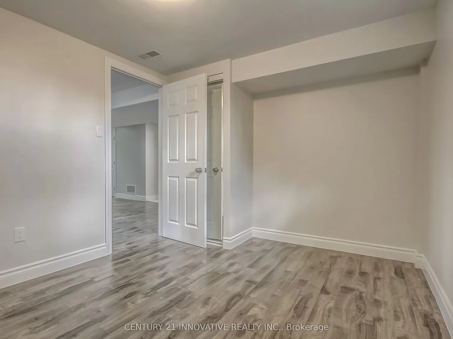 2 bed, $1,900 — Photo 4