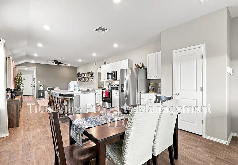 3107 Lindenwood Way — Photo 14