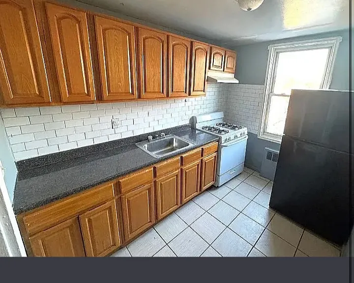 102 Chancellor Ave #A51 — Photo 1