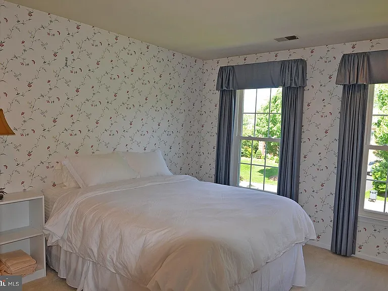 6610 Ashmere Ln — Photo 18