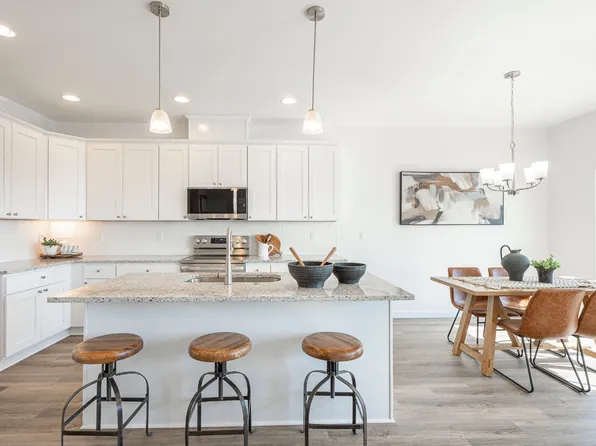 617 S 16th St, Philomath, OR 97370