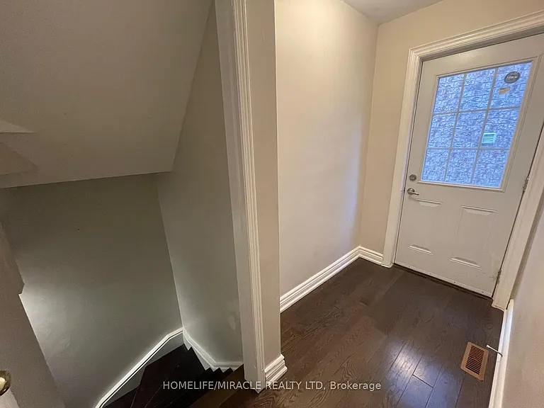 5547 Wheatland Ct — Photo 14