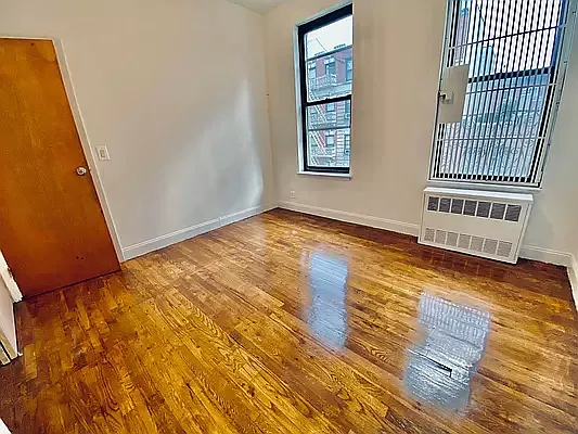 Rented by The Property Firm | media 6