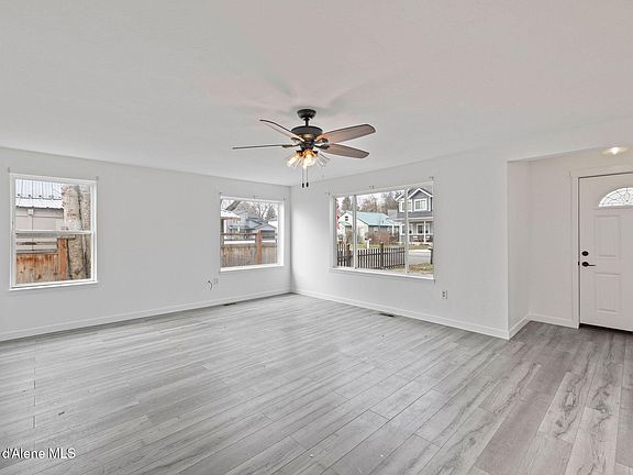 3rd image of 2110 E Coeur D Alene Ave