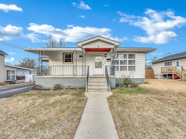 117 Broadhead St, Old Forge, PA 18518