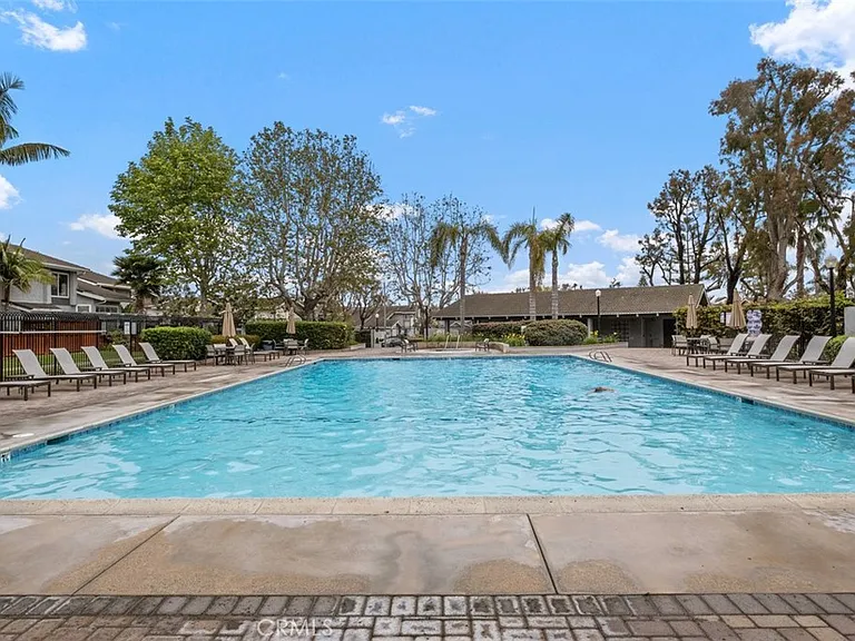 3386 Calle La Veta — Photo 34