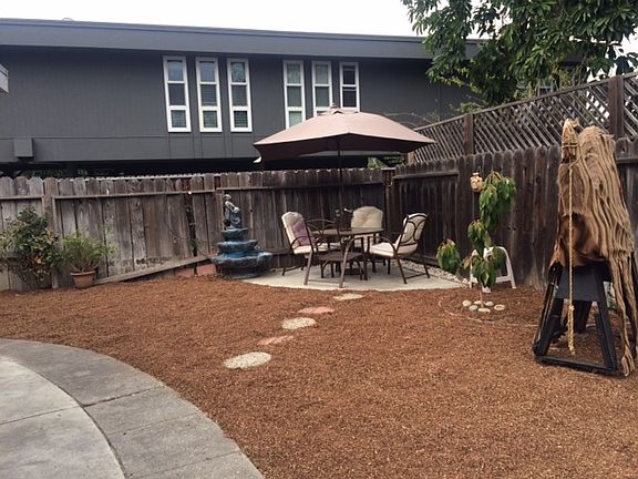 2nd image of 198 Escuela Ave