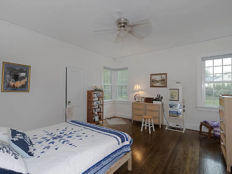 1702 Elmwood Dr — Photo 21