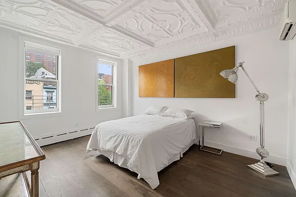 Rented by Compass | media 31