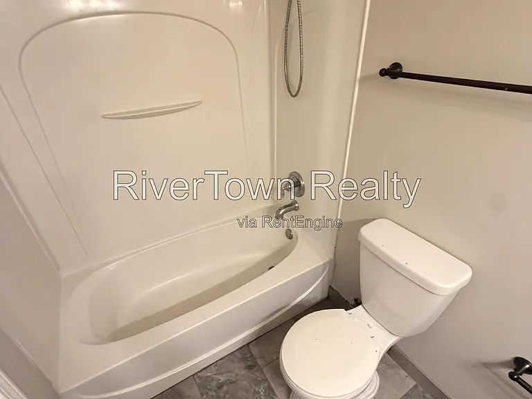 10570 Pecan View Dr — Photo 11