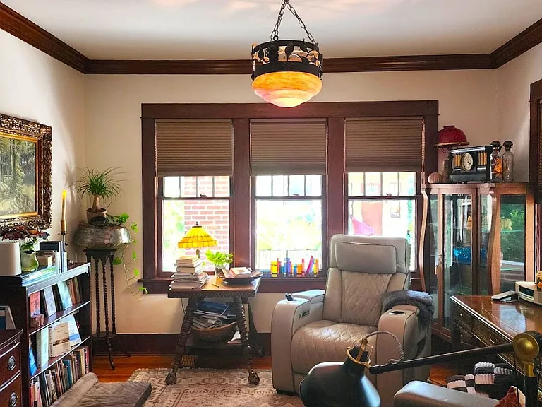 517 S Flood Ave — Photo 7