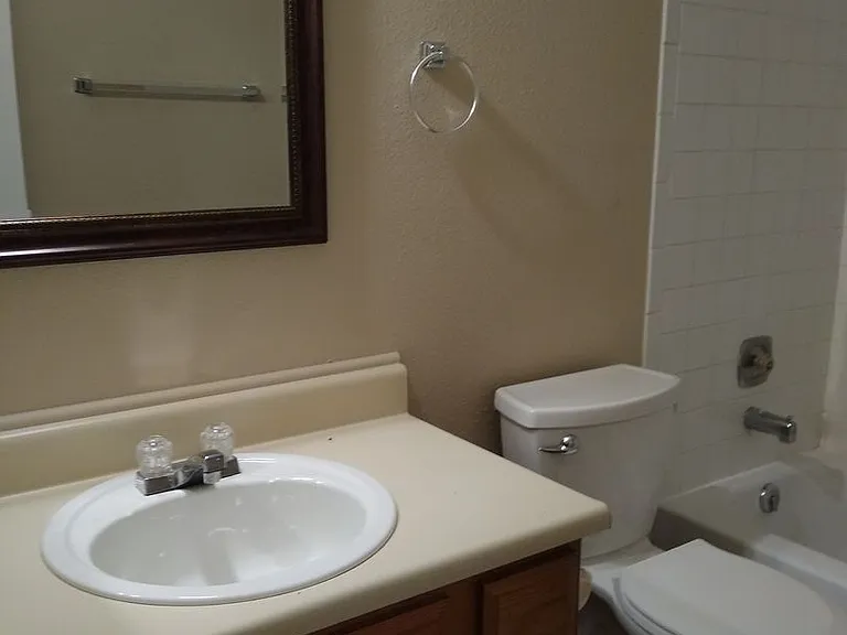 470 S Fenton St — Photo 87
