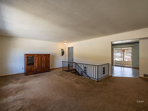 5th image of 44 Strathmore Blvd