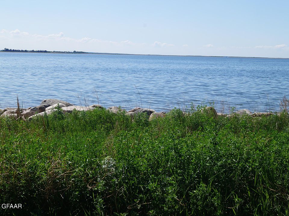 3437 E Lake Rd, Devils Lake, ND 58301 MLS 221100 Zillow