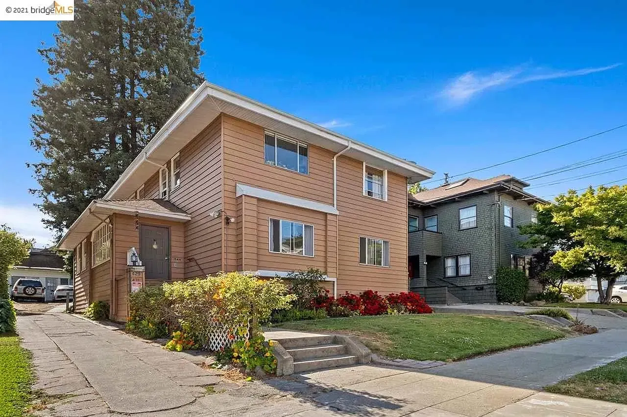 2 bed, $2,675 — Photo 1