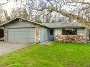 2120 9th St SW, Puyallup, WA 98371